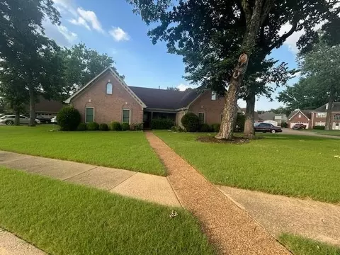 5246 S Autumn Forrest Dr, Memphis, TN 38125