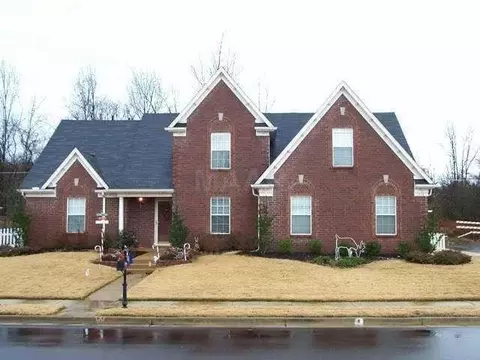 1316 Beaver Trail Dr, Cordova, TN 38016