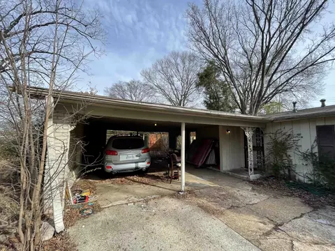 2958 S Perkins Rd, Memphis, TN 38118