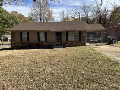 4202 Double Tree St, Memphis, TN 38109