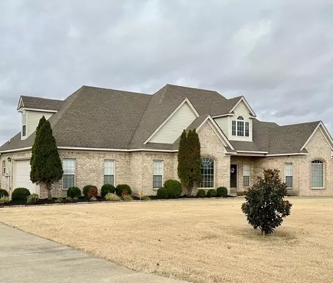 602 N River Wind Cv, Marion, AR 72364