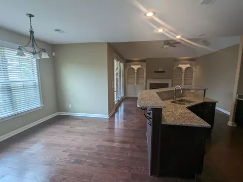 6028 Maher Valley Cv, Memphis, TN 38135 photo 9