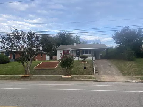 2394 Perry Rd, Memphis, TN 38106