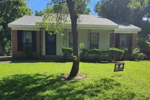 3385 Lone Rock Dr, Memphis, TN 38128