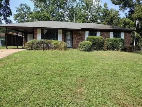 3909 Range Line Dr, Memphis, TN 38127