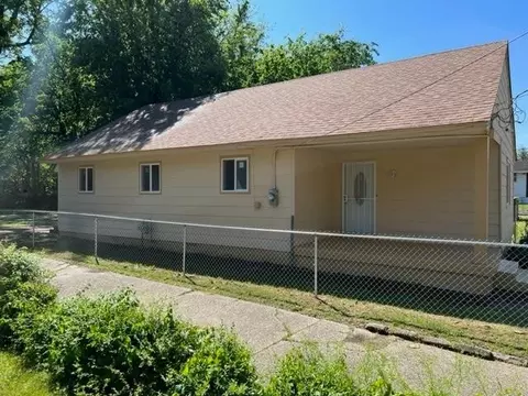 992 Rozelle St, Memphis, TN 38114