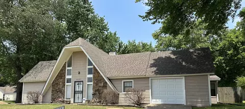 6012 Tall Willow Dr, Memphis, TN 38141