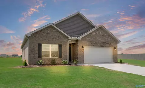 15906 Glenncrest Ln, Harvest, AL 35749