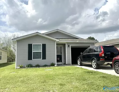 324 Counterpoint Dr, Harvest, AL 35749