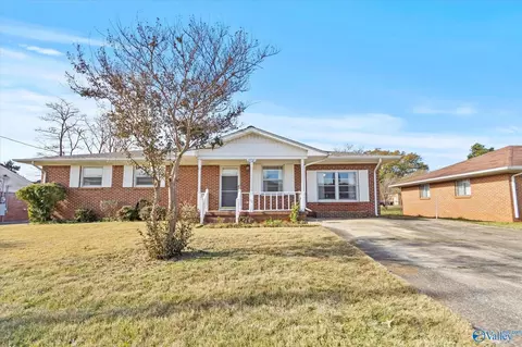 2021 Reuben Dr NE, Huntsville, AL 35811