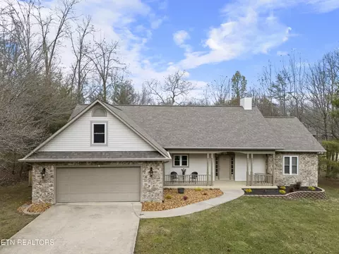 110 Minetta Dr, Crossville, TN 38558