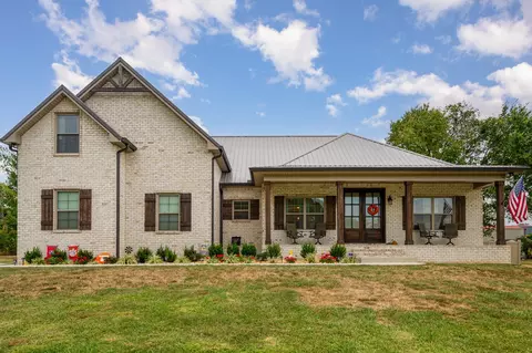 2562 Highway 25, Cottontown, TN 37048