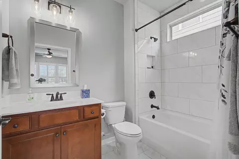 Bath - 1121 Davidson Walk, Spring Hill, TN 37174 photo 1 of 8