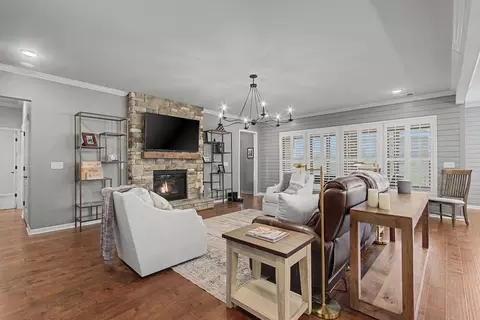 Living - 1121 Davidson Walk, Spring Hill, TN 37174 photo 2 of 3
