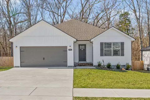 762 Gleason Dr, Clarksville, TN 37042