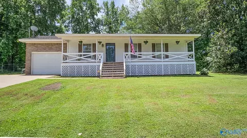 9348 Snake Rd, Athens, AL 35611