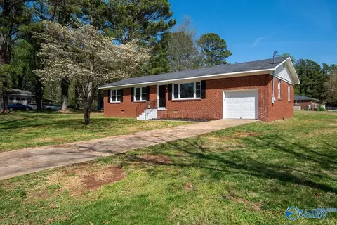 143 Sanderson Rd, Harvest, AL 35749
