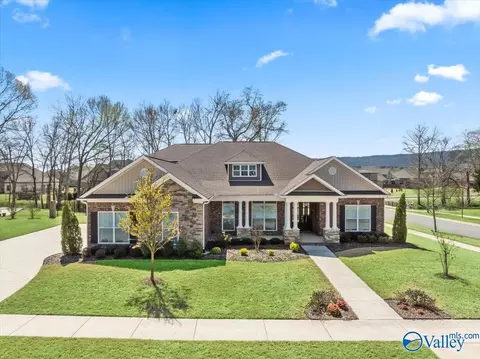 7546 Parktrace Ln SE, Owens Cross Roads, AL 35763