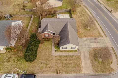 1521 Carrick Dr, Murfreesboro, TN 37128