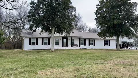 358 Stephenson Rd, Hillsboro, TN 37342