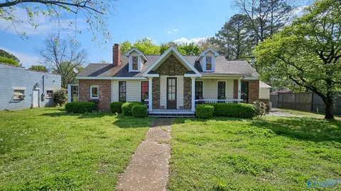 6804 Mooresville Rd, Belle Mina, AL 35615