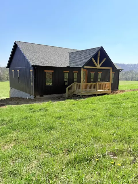 608 Buckeye Rd, Cumberland City, TN 37050