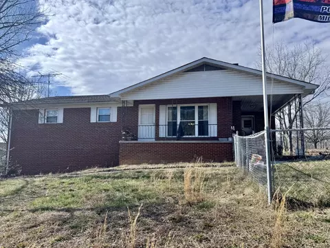 794 Kemmer Rd, Spring City, TN 37381
