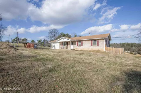 1420 West Ln, Lenoir City, TN 37771