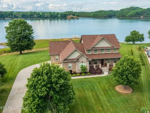 2356 Wild Pear Tr, Dandridge, TN 37725