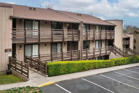1081 Cove Rd #832, Sevierville, TN 37876