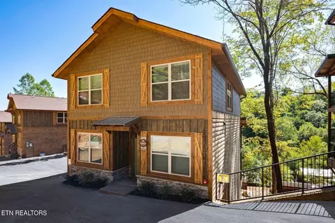 3029 Ridgetop Resort Way, Pigeon Forge, TN 37863