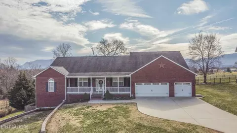 1527 Brahman Ln, Seymour, TN 37865