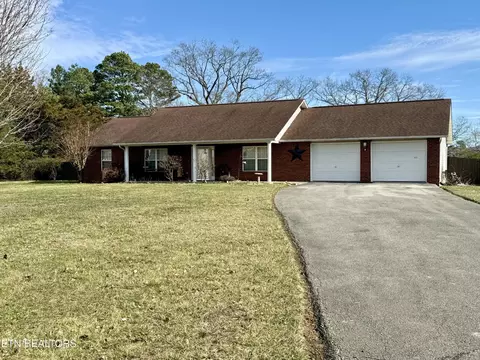 637 Keene Cir, Dandridge, TN 37725
