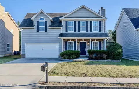 8512 Golden Cloud Ln, Knoxville, TN 37931