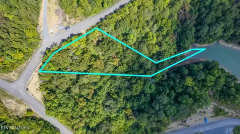 35 Emerald Pointe Blvd, Sevierville, TN 37876