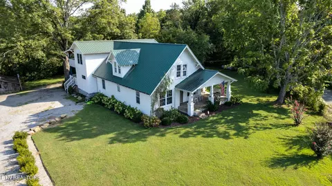 818 Mccammon Rd, Knoxville, TN 37920