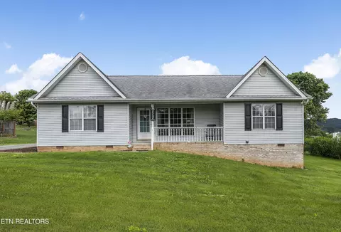 5631 Brandon Park Dr, Maryville, TN 37804