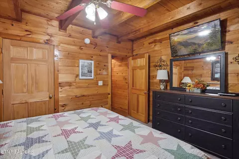 413 Ogle Dr, Pigeon Forge, TN 37863 photo 17
