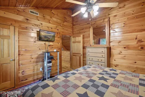 413 Ogle Dr, Pigeon Forge, TN 37863 photo 23