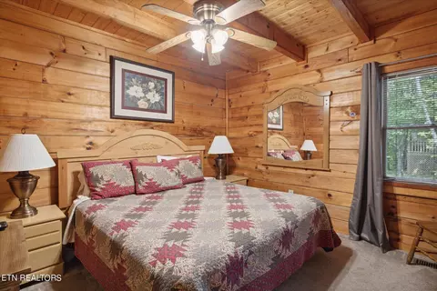 413 Ogle Dr, Pigeon Forge, TN 37863 photo 13