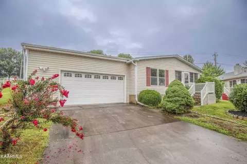 1214 Santa Anita Way, Sevierville, TN 37876