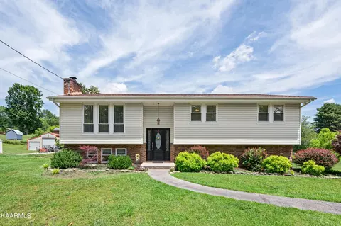 542 Pimlico Dr, Seymour, TN 37865