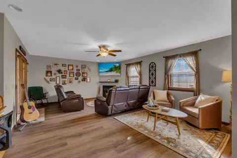 Living - 174 Copeland Rd, Sparta, TN 38583 photo 4 of 4