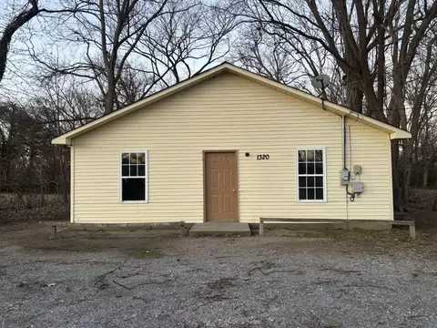 1320 Hornbrook St, Dyersburg, TN 38024