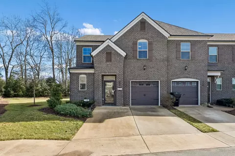 3133 Defilade Dr, Murfreesboro, TN 37128