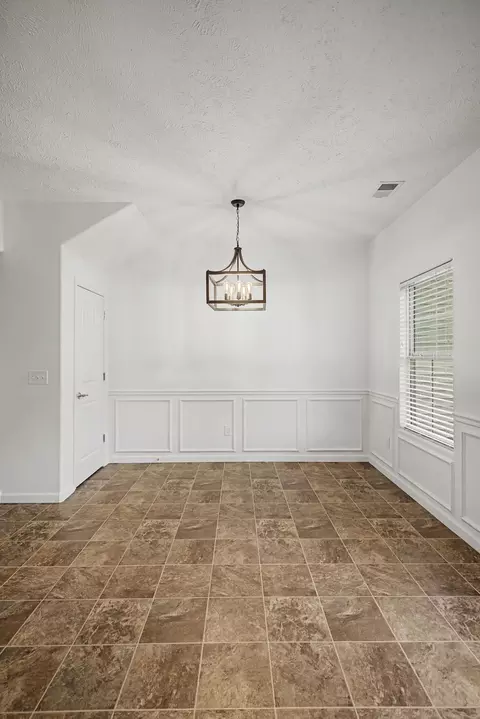 Dining - 5304 Dan Post Way, Murfreesboro, TN 37128 photo 1 of 1