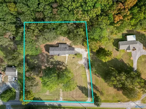 56 Sunset Acres Ave, Decatur, AL 35603