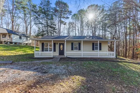 3030 Davis Rd, Rocky Face, GA 30740