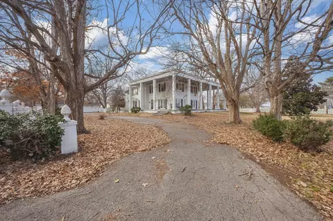 221 Poplar St, Ridgely, TN 38080