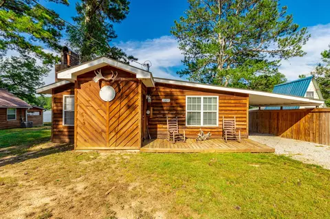 1350 Peggy Ln, Tunnel Hill, GA 30755